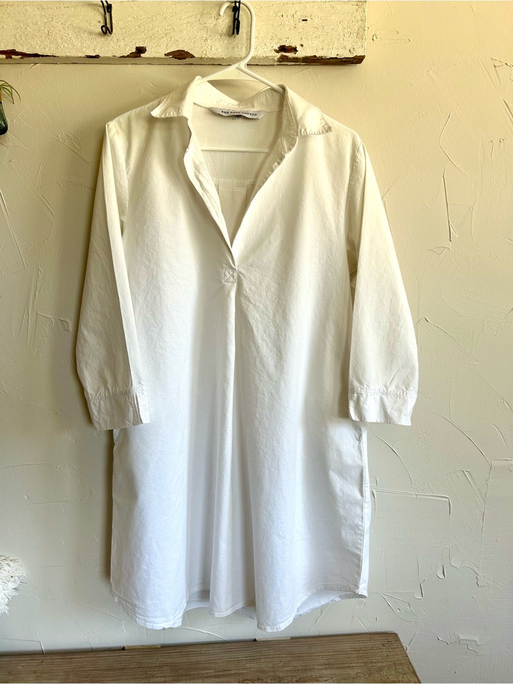 Classic White Mini Shirt Dress - Relaxed Collared Style
